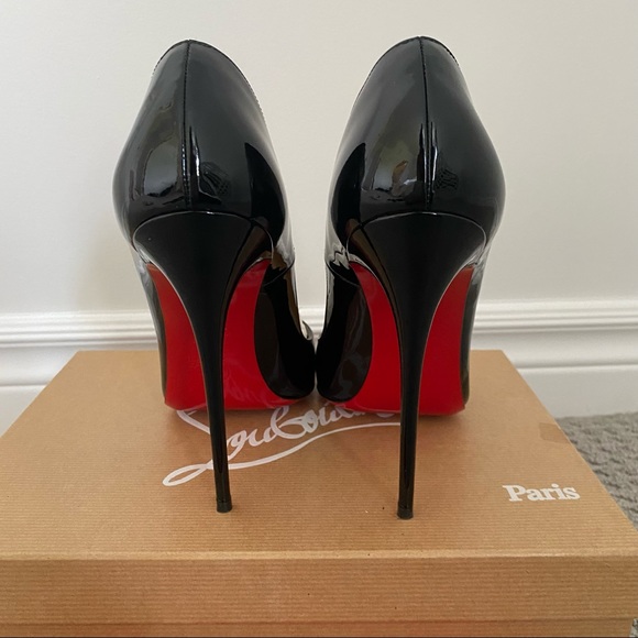Christian Louboutin So Kate Heels - Picture 5 of 11